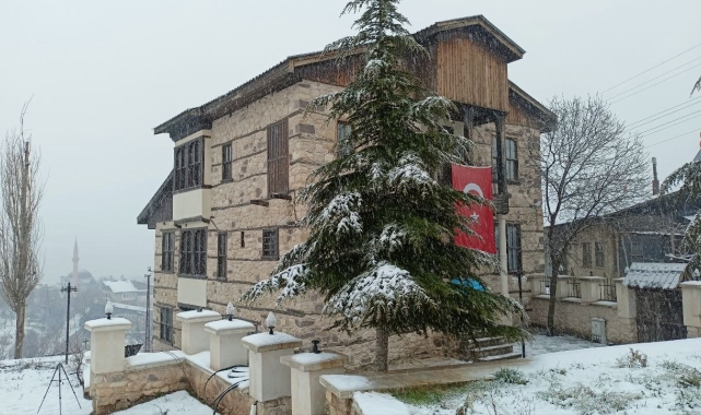Sakin şehir Arapgir beyaza büründü, kartpostallık görüntüler ortaya çıktı