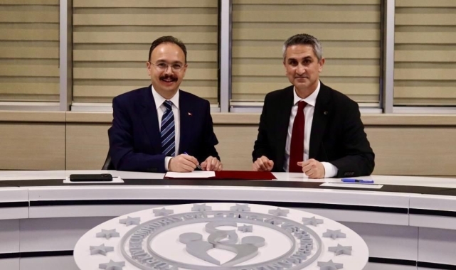 Siirt Atatürk Stadı tribün inşaatı tamamlanıyor