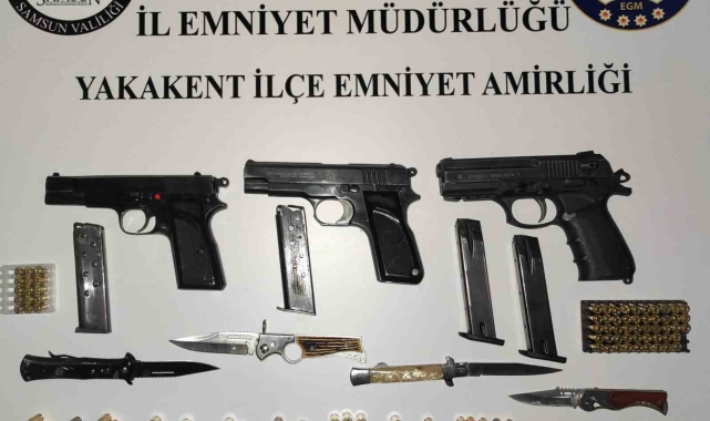 Silah kaçakçılığı şüphelisi oyun oynarken yakalandı
