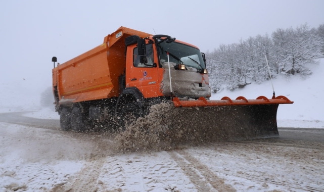 Sivas'ta 158 yerleşim yolu araç ulaşımına kapalı
