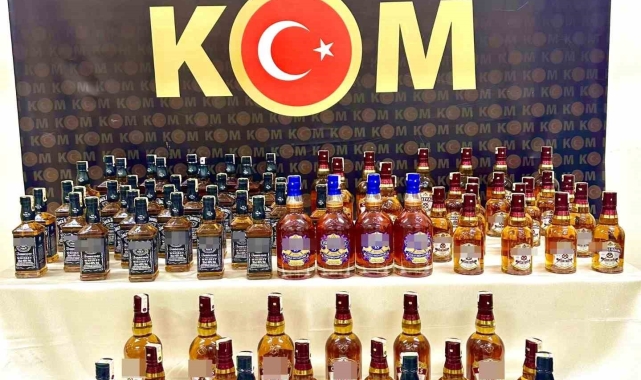 Sivas'ta 80 şişe kaçak alkol ele geçildi