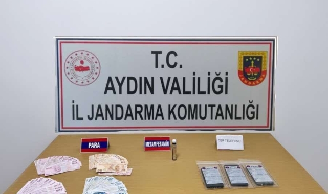 Söke'de durdurulan araçta uyuşturucu ve para ele geçirildi