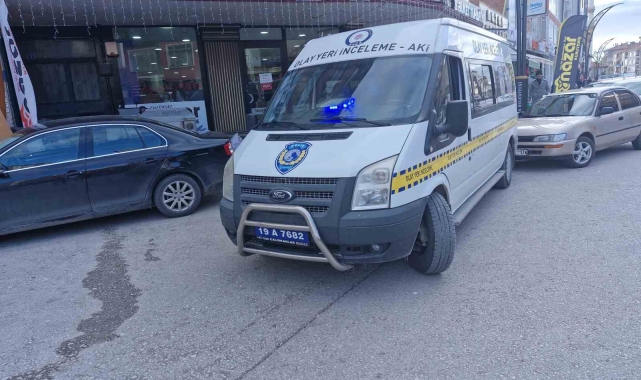 Su sızıntısından çıkan komşu kavgasında kan aktı: Baba-oğul bıçaklandı