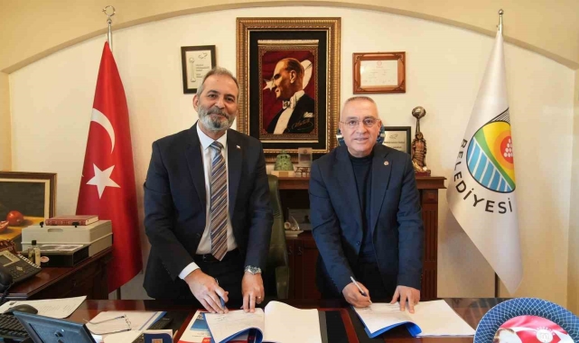 Tarsus Belediyesinde işçilere yüzde 100 zam