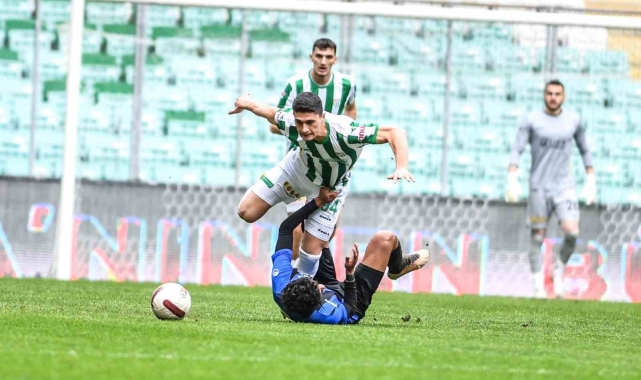 TFF 2. Lig: Bursaspor: 1 - Karacabey Belediyespor: 2