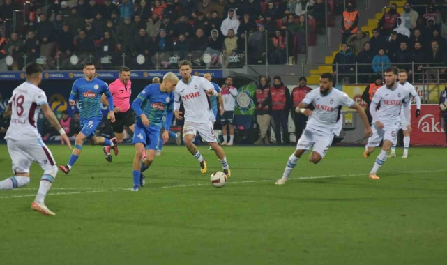 Trendyol Süper Lig: Çaykur Rizespor: 0 - Trabzonspor: 0