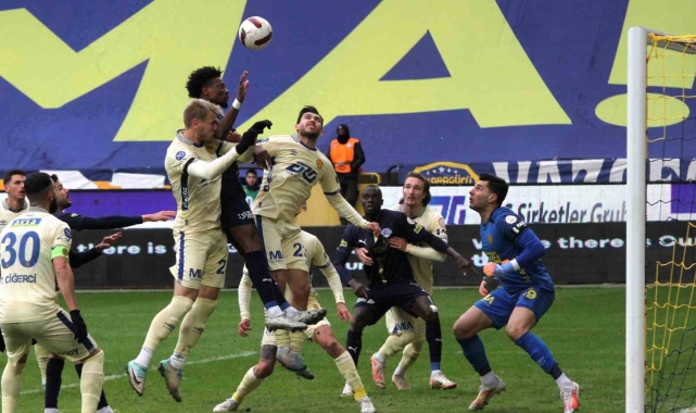 Trendyol Süper Lig: MKE Ankaragücü: 3 - Kasımpaşa: 1