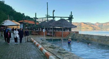 Vali Akbıyık, Sultaniye şifa kaynağında incelemelerde bulundu