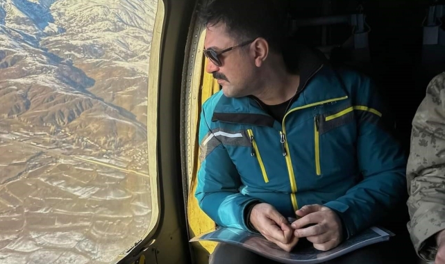 Vali Tekbıyıkoğlu, fay güzergahında incelemelerde bulundu