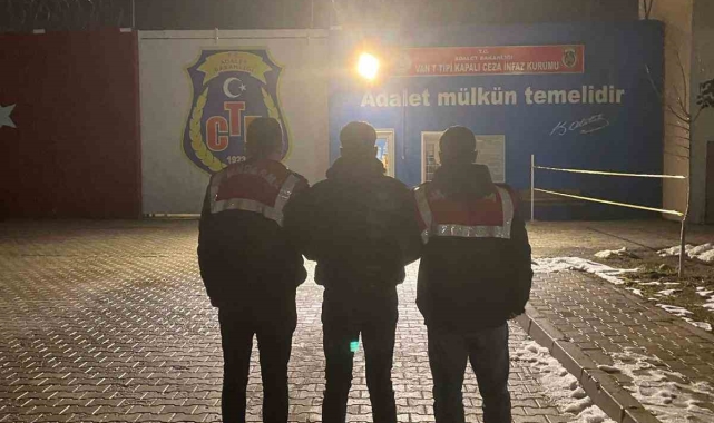 Van&#039;da değişik suçlardan 8 kişi tutuklandı