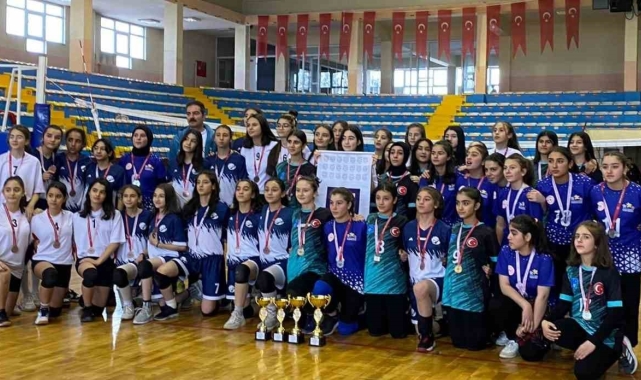 Voleybolda Aşkale rüzgarı