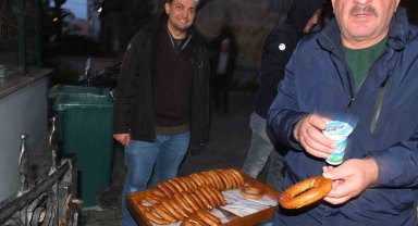 Yeni yılın ilk günü eller semaya Gazzeliler için açıldı