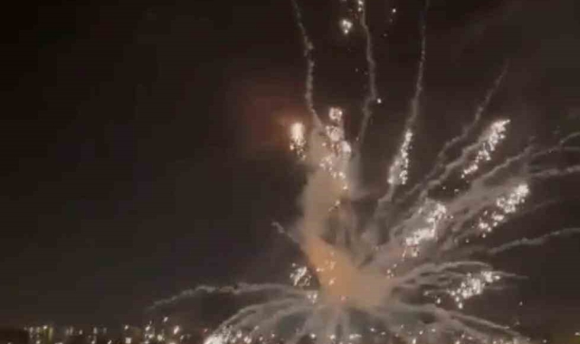 Yılbaşını kutlarken havai fişek elinde böyle patladı