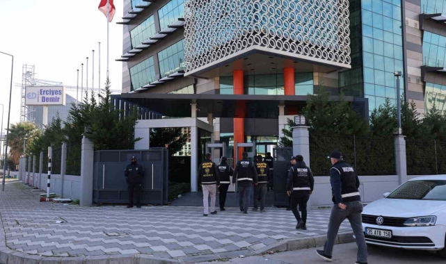 2,5 milyarlık vurgunda aranan Sedat Ocakçı yurt dışına kaçma hazırlığındayken yakalandı