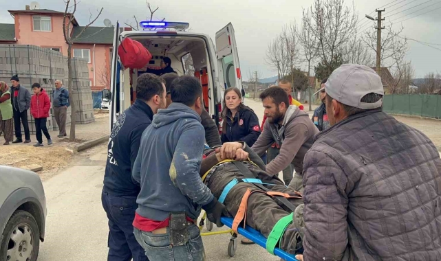 62 yaşındaki inşaat işçisi merdivenlerden düşerek yaralandı