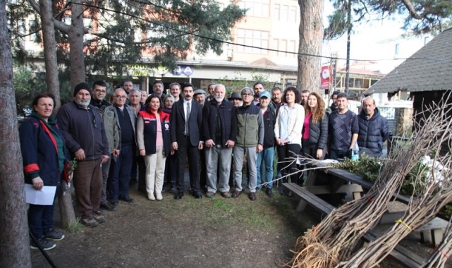 Adalarda üreticilere fidan desteği