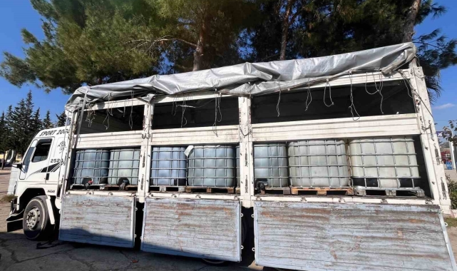 Adana'da 11 bin 400 litre kaçak akaryakıt ele geçirildi