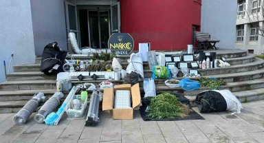 Adana'da narkotik polisleri 10 kilo bonzai ele geçirdi