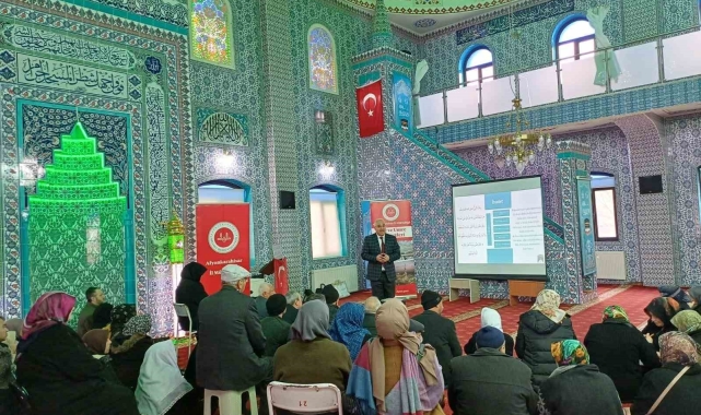 Afyonkarahisar'da umre semineri