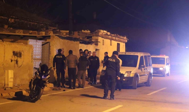 Ailesiyle tartıştı, kazara kendini vurdu