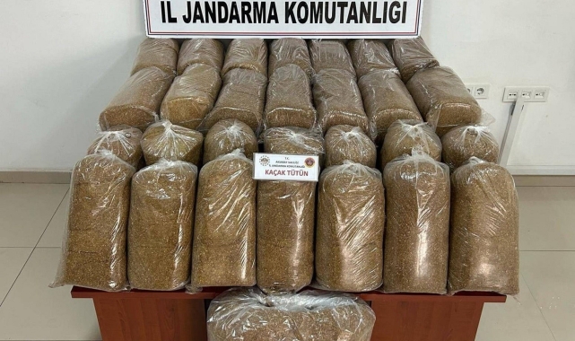 Aksaray'da durdurulan yolcu otobüsünde 168 kilo kaçak tütün ele geçirildi
