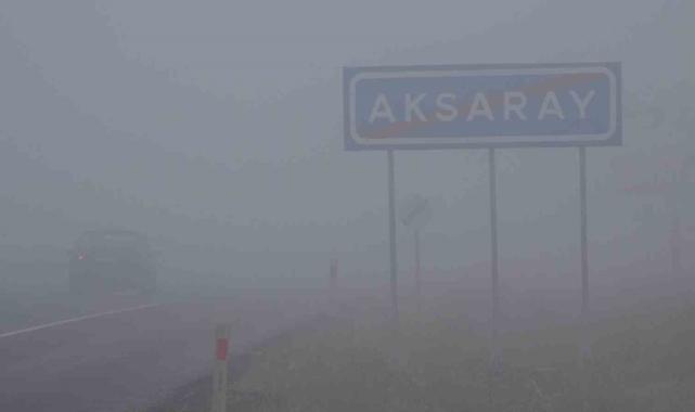 Aksaray'da sis nedeniyle görüş mesafesi 10 metreye kadar düştü