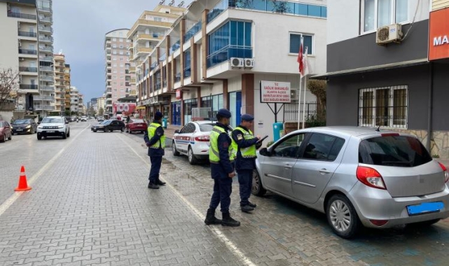 Alanya'da 84 araç ve sürücüsüne 211 bin 539 lira para cezası