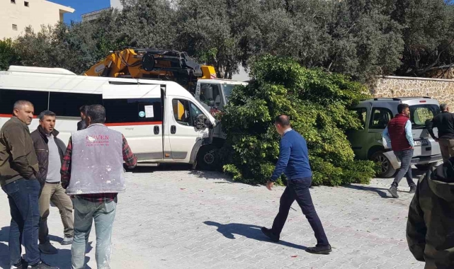 Alanya'da zincirleme kaza: 1 yaralı