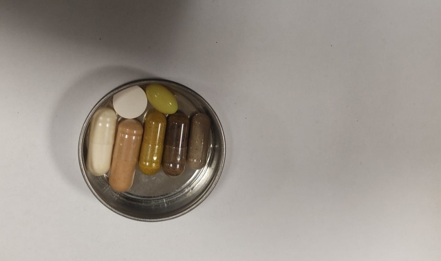 Alkollü avukat hastanenin yoğun bakım servisi kapısını tekmeleyerek kırdı