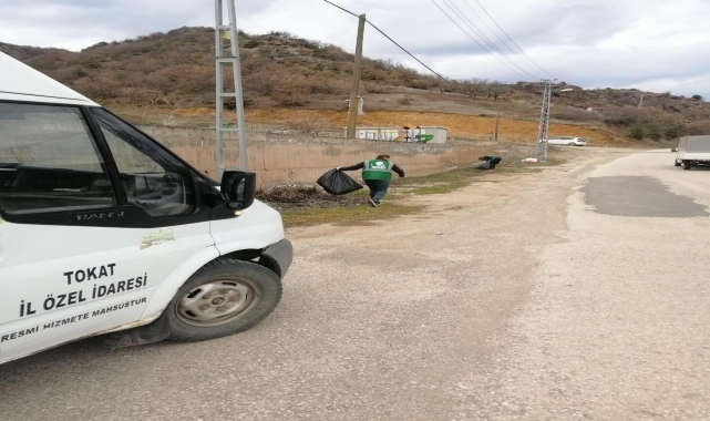 Almus'ta çevre temizliği yapıldı