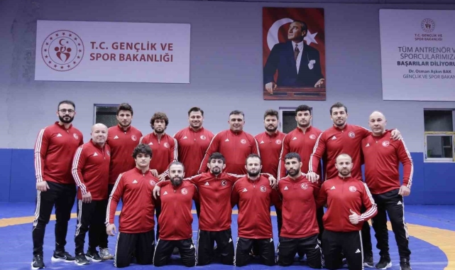 Alperen Berber, Grekoromen Güreş Milli Takımı'na seçildi