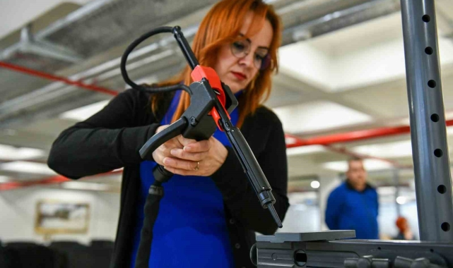 Ankara Büyükşehir Belediyesinden 'Sanayide Neet Kadınlar Projesi'ne destek