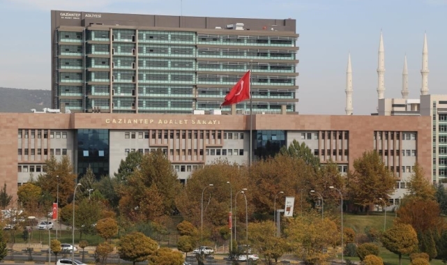 Anne ile oğlunu öldüren zanlı tutuklandı