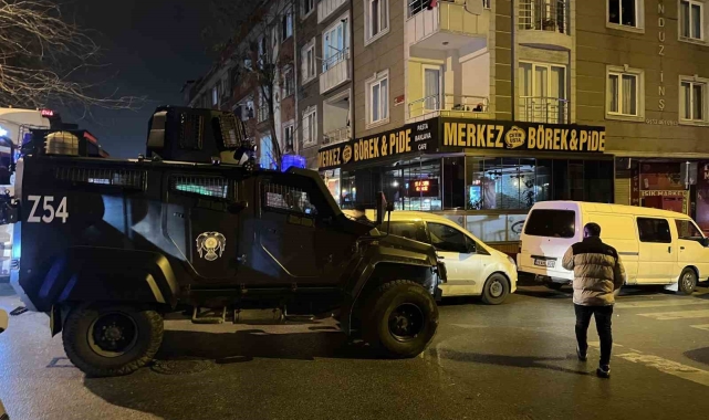 Avcılar'da şüpheli şahıslar, kontrol sırasında polise ateş açtı