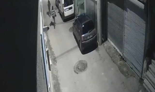 Ayakkabı hırsızları kamerada