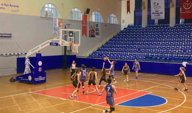 Aydın'da Okul Sporları Basketbol Yarı Final Müsabakaları başladı