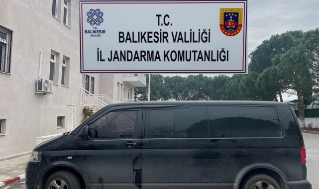 Balıkesir'de 14 düzensiz göçmen yakalandı