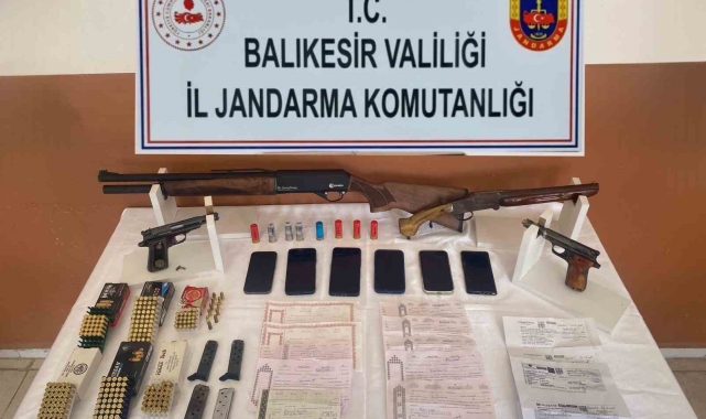 Balıkesir'de tefecilik yapan suç örgütü çökertildi