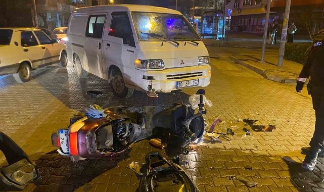 Balıkesir'de trafik kazasında motosiklet sürücüsü yaralandı