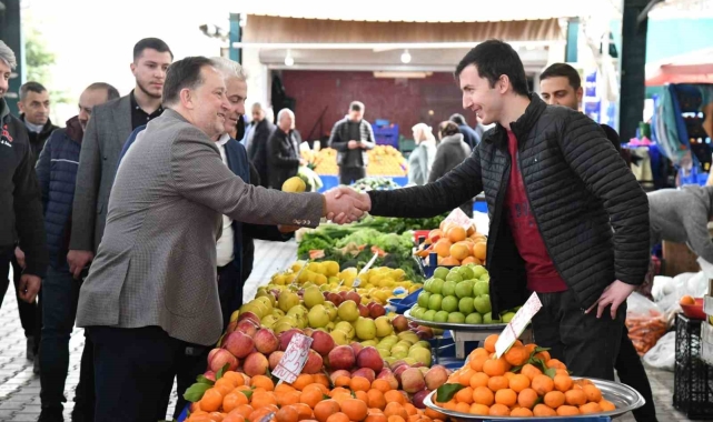 Başkan Orkan pazar esnafıyla buluştu