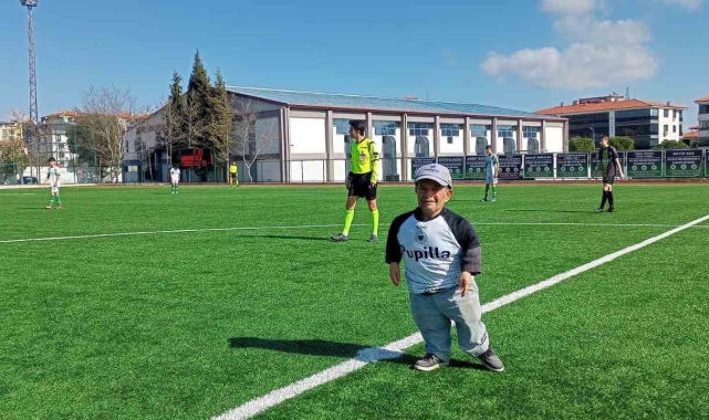 Başlama vuruşunu sembol isim yaptı