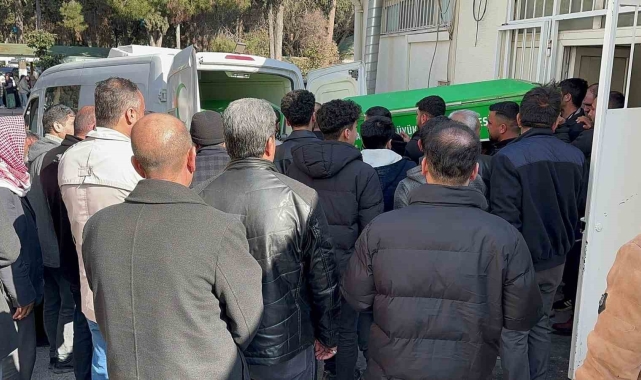 Beton demirinin üzerine düşen besici hayatını kaybetti