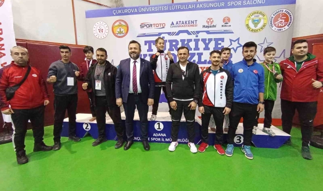 Beyazgül şampiyonları tebrik etti