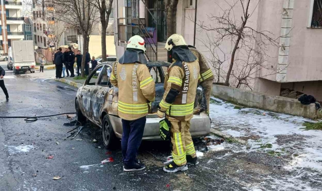 Beylikdüzü'nde tartıştığı komşusunu önce bıçakladı sonra arabasını yaktı