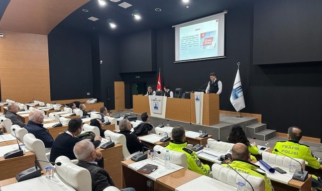 Çanakkale'de Şehirlerarası Otobüslerde Yolcuların Emniyet Kemeri Kullanımı Toplantısı yapıldı