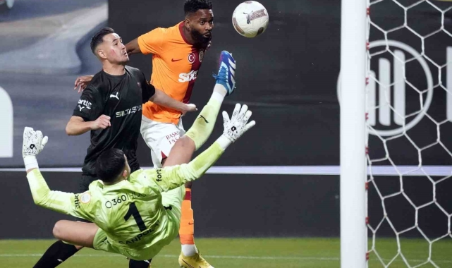 Cedric Bakambu'nun Galatasaray kariyeri