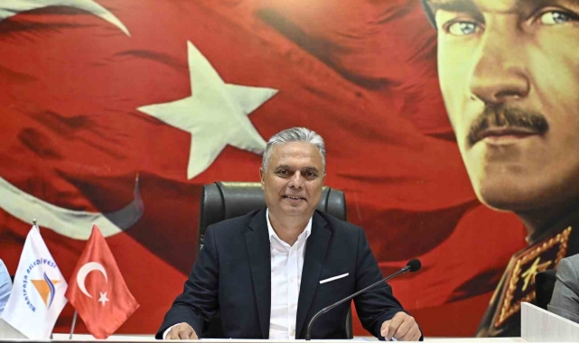 CHP'nin Muratpaşa Belediye Başkan Adayı Ümit Uysal oldu