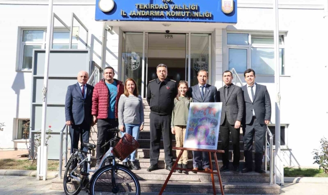 Çizdiği jandarma resmiyle dereceye girdi
