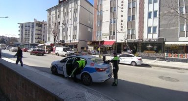 Çorum'da kamyonetin çarptığı çocuk yaralandı