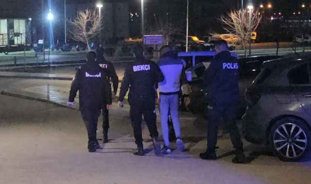 Çorum'da yabancı uyruklu kişinin üzerinde uyuşturucu hap bulundu